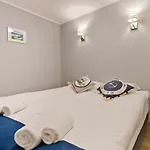 Molo