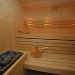 Molo
